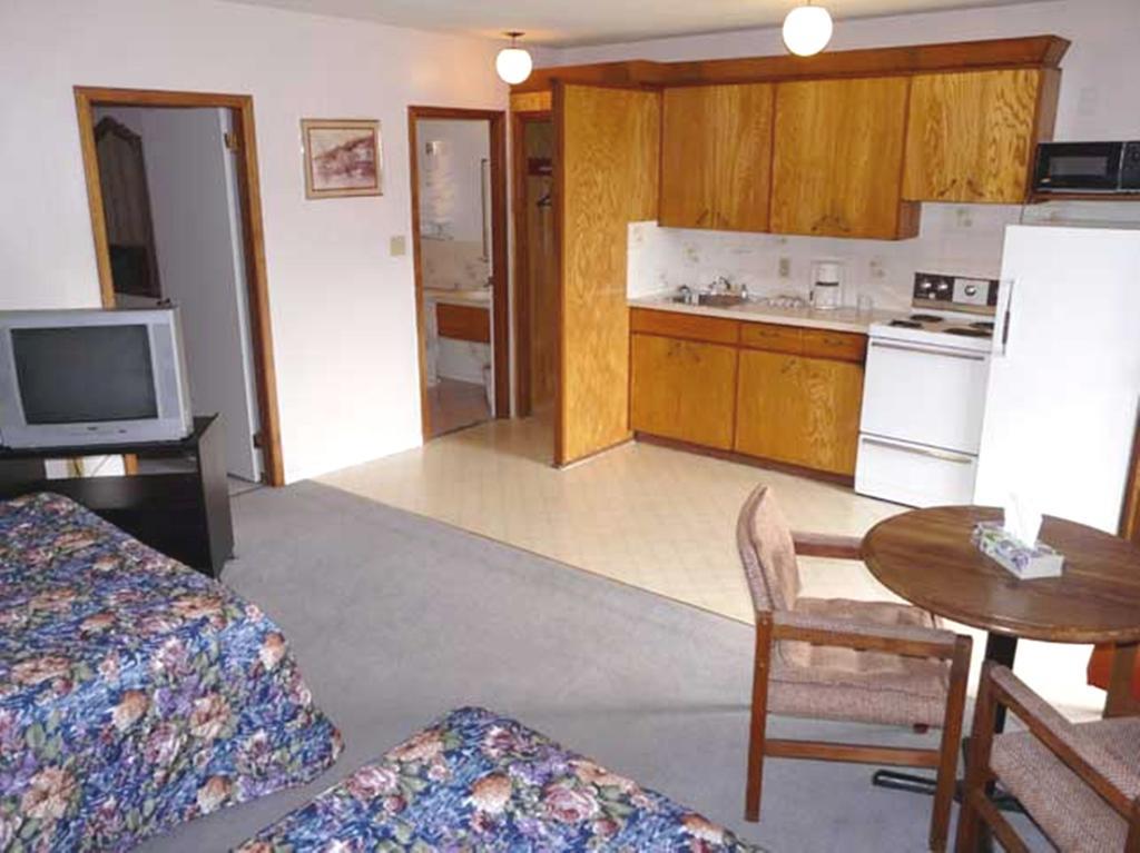 A-1 Alberni Inn Port Alberni Pokój zdjęcie