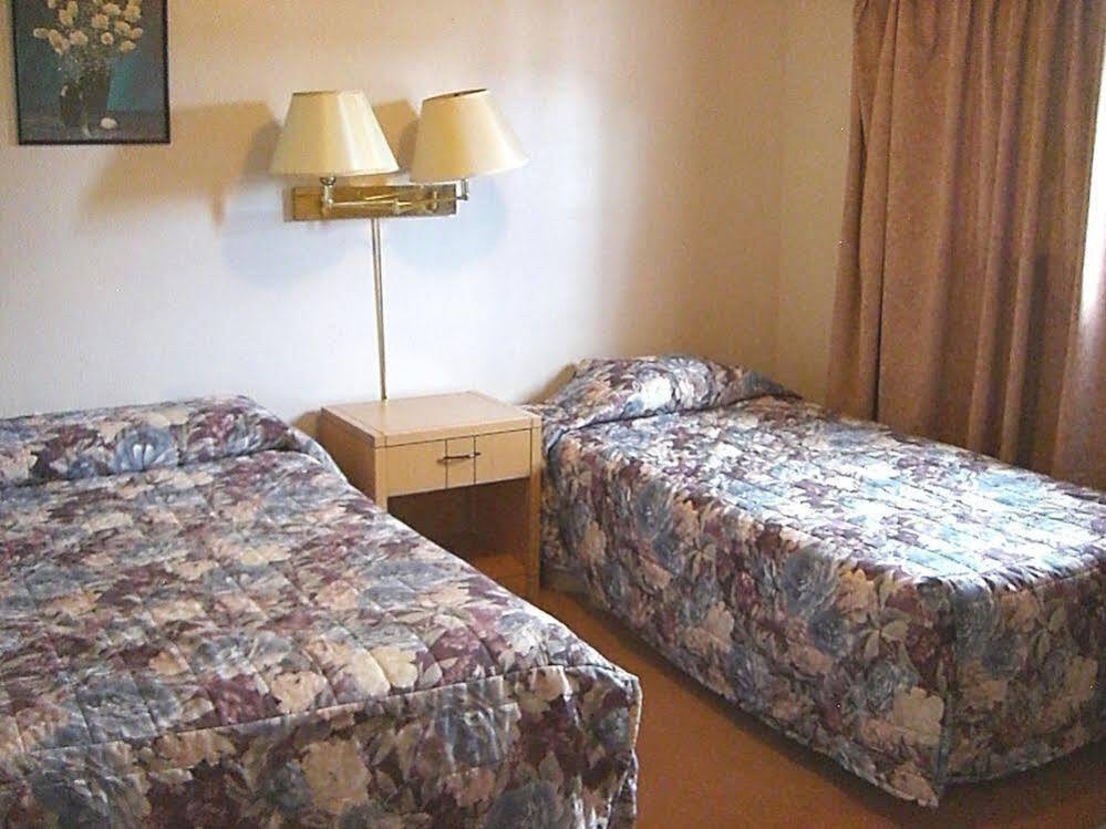 A-1 Alberni Inn Port Alberni Zewnętrze zdjęcie